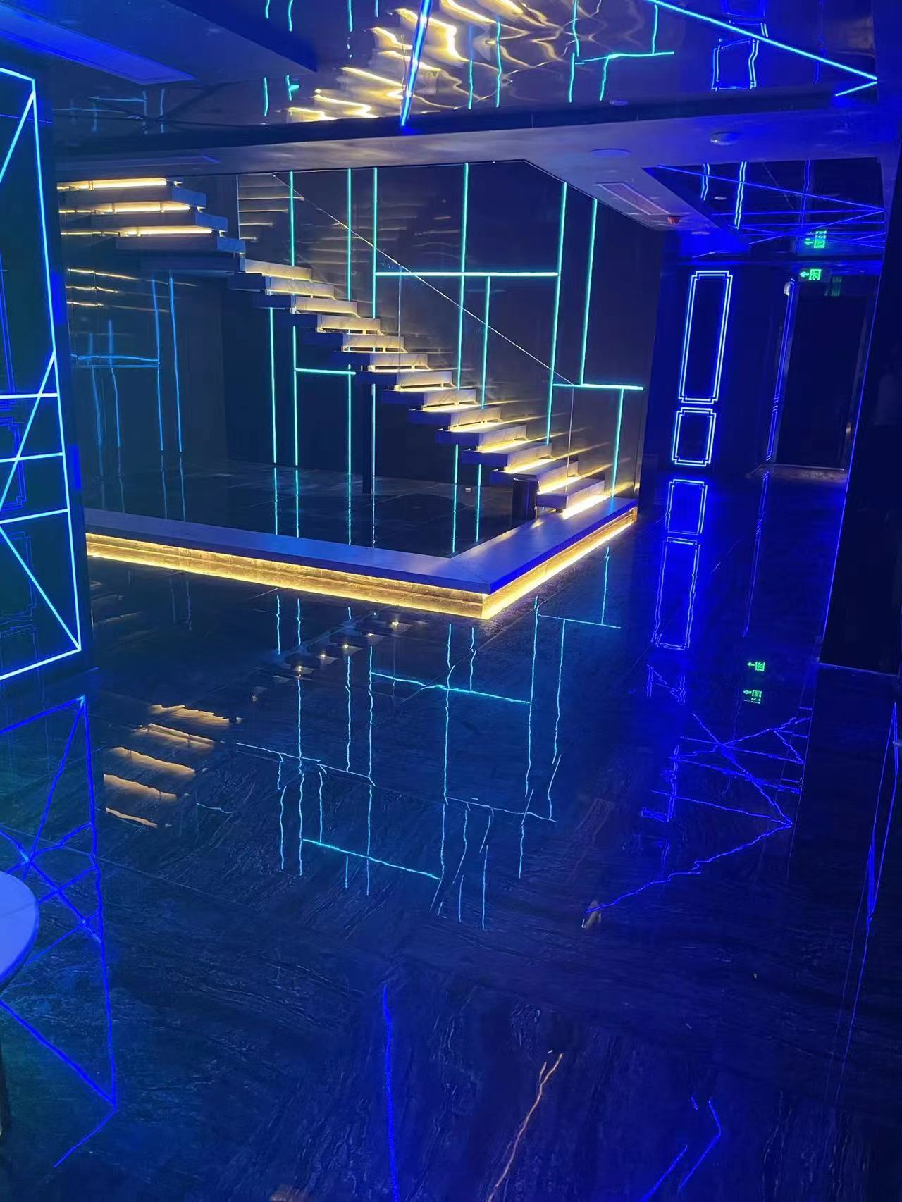 南京市江宁区蘭雲荟商务KTV预订 | 聚朋商务KTV包厢低消透明