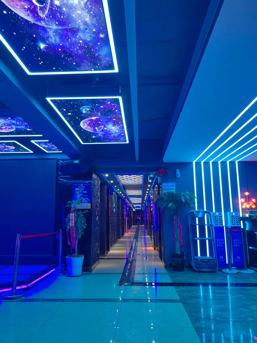 青岛新帝都商务KTV俱乐部预订|青岛商务KTV夜生活首选