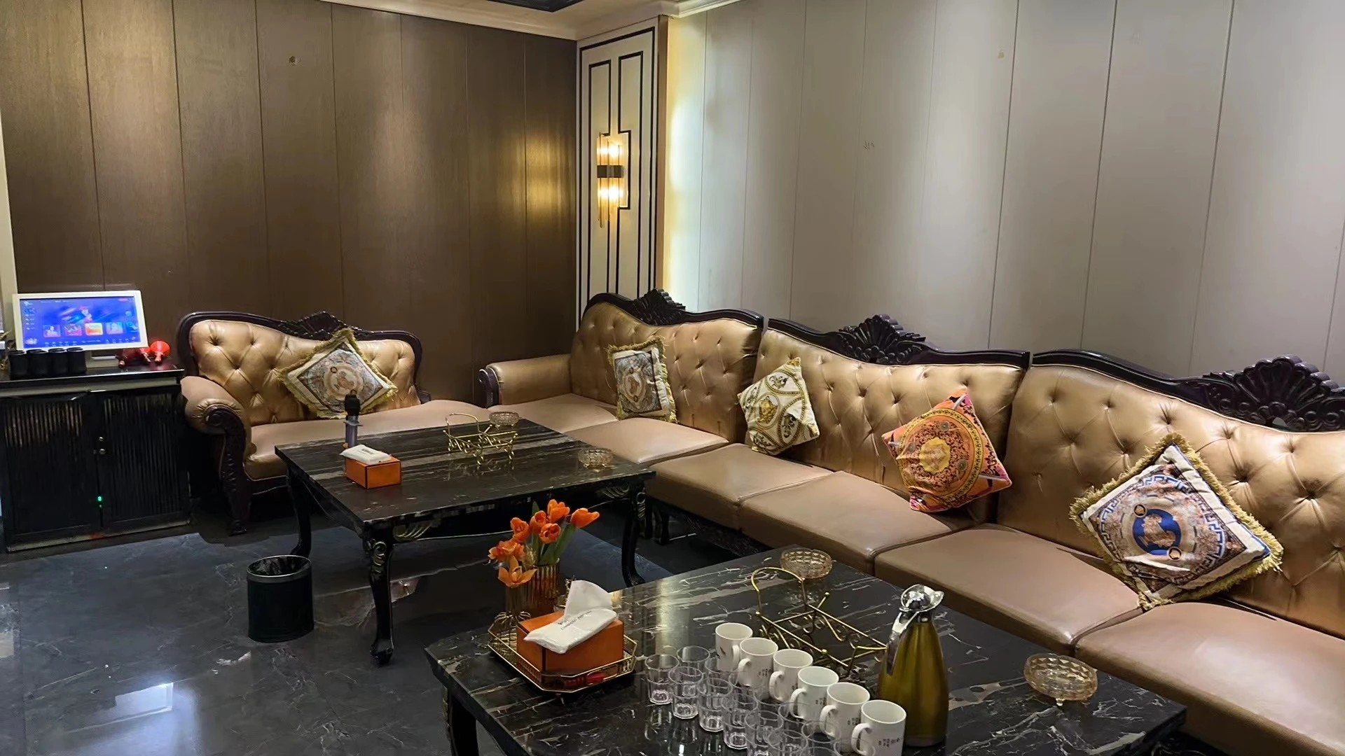 南京市秦淮区楷天首席公馆商务KTV预订|商务KTV包厢低消1980起