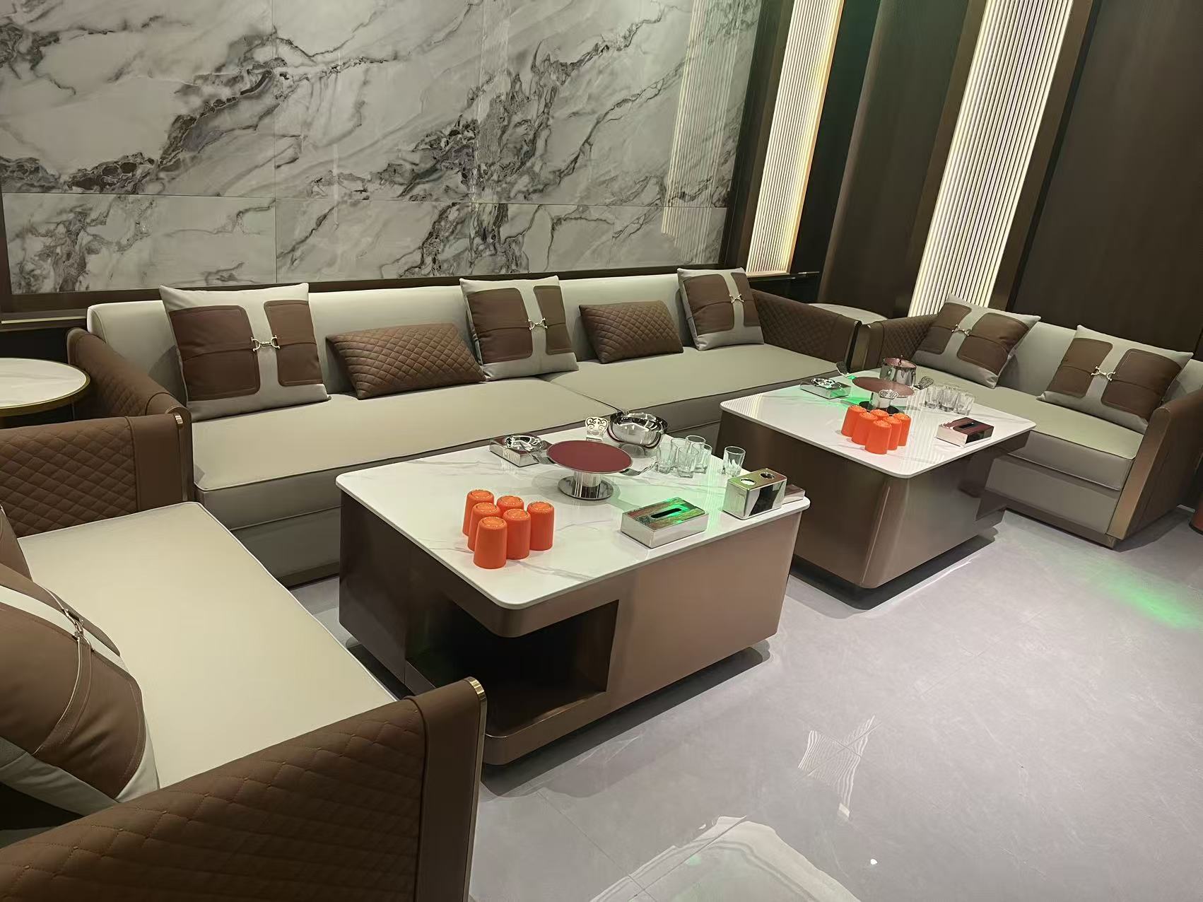 沈阳商务KTV魅力金座会所yan员团队