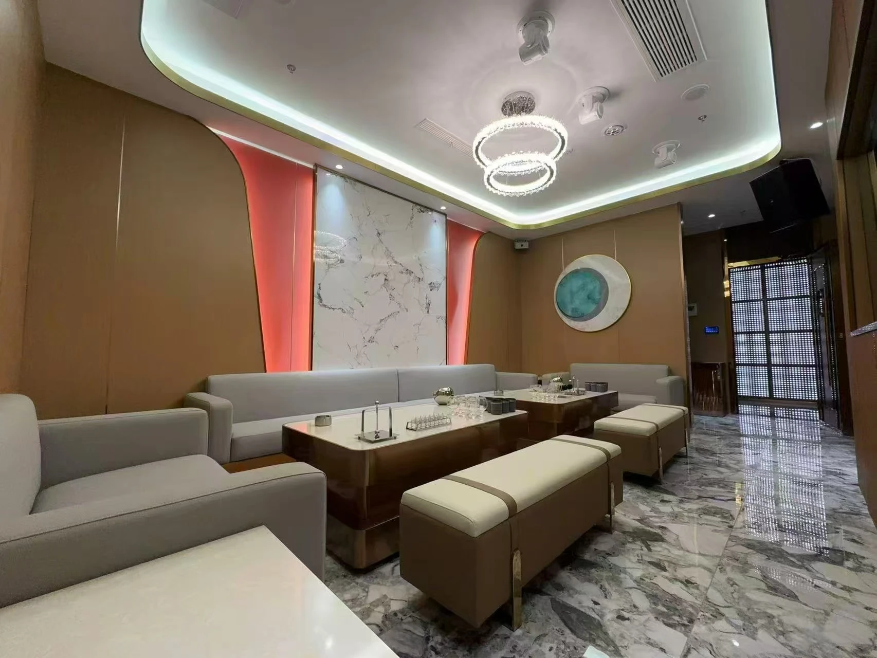 南京市桥北金玖商务KTV豪华包厢内景