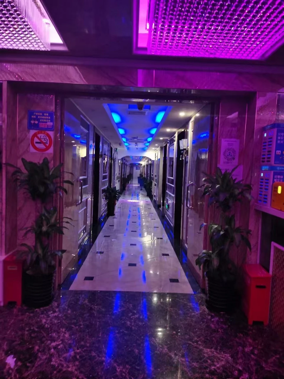 上海鑫五一八商务KTV预订|600/800佳丽任选 免费专车接送