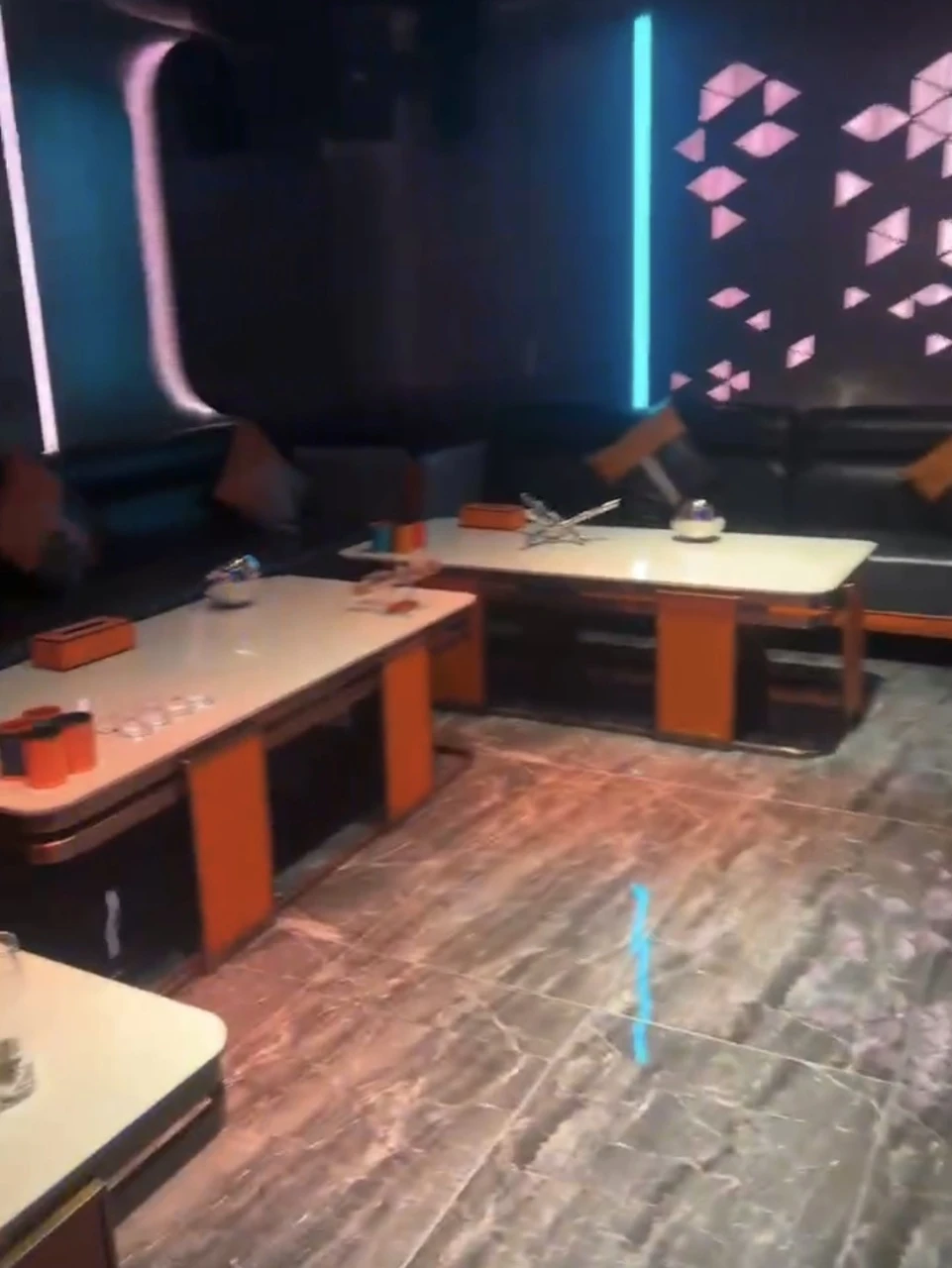 上海优兰国际商务KTV专业服务团队