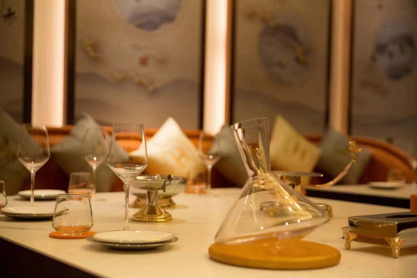 上海国金汇商务KTV预订 | 高端夜生活首选