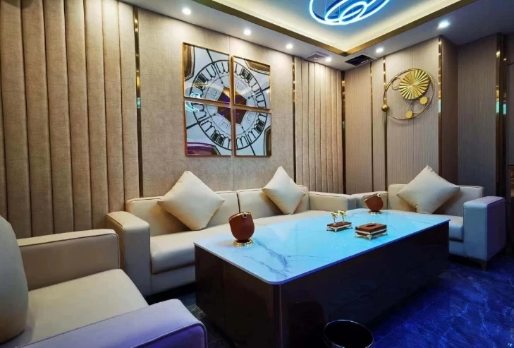 金夜星辰商务KTV gong主现场互动