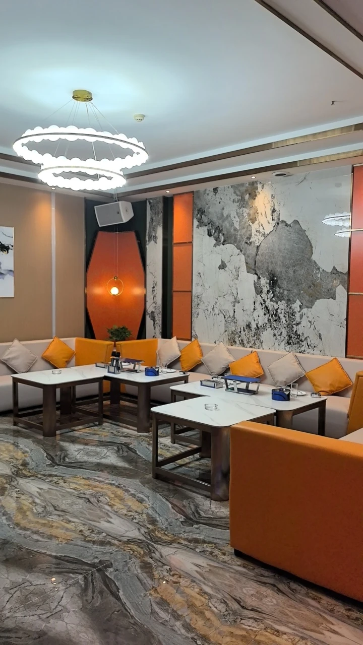 长沙商务国会KTV走廊动态