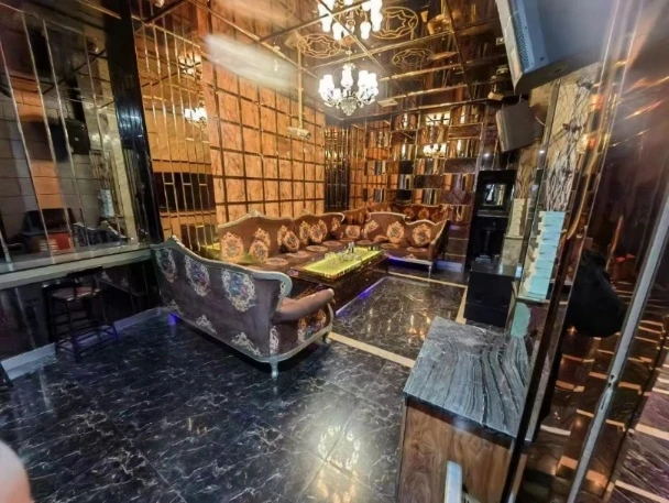 上海御都会商务KTV酒水长桌