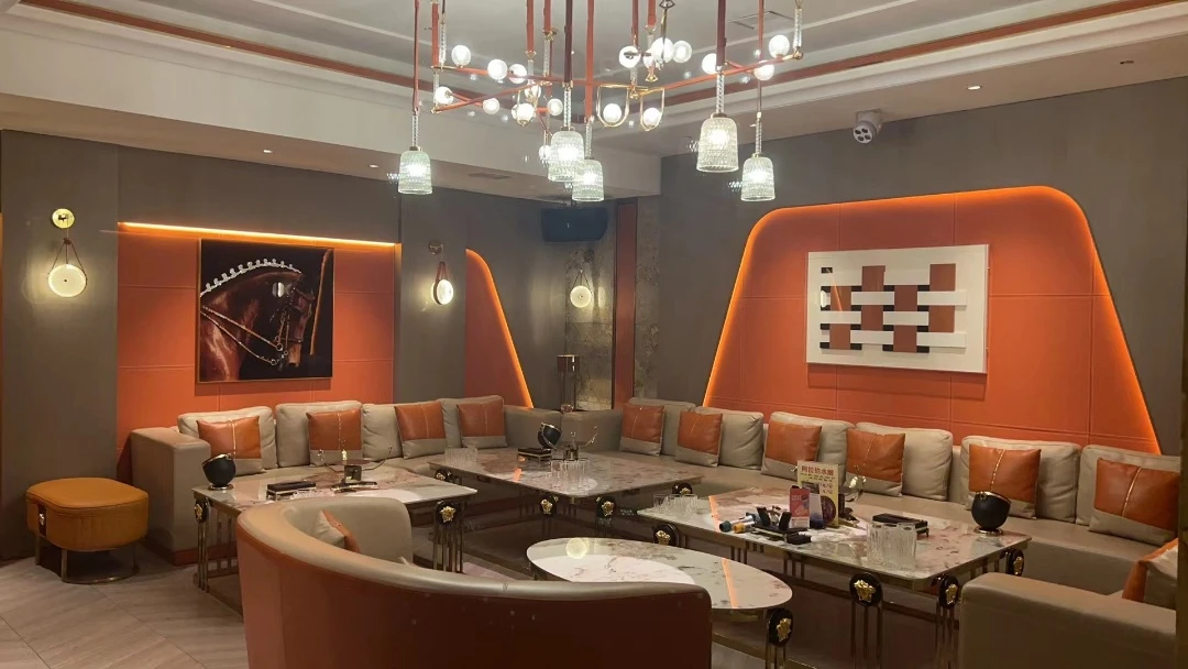 上海商务云顶荟KTV3楼走廊光影艺术