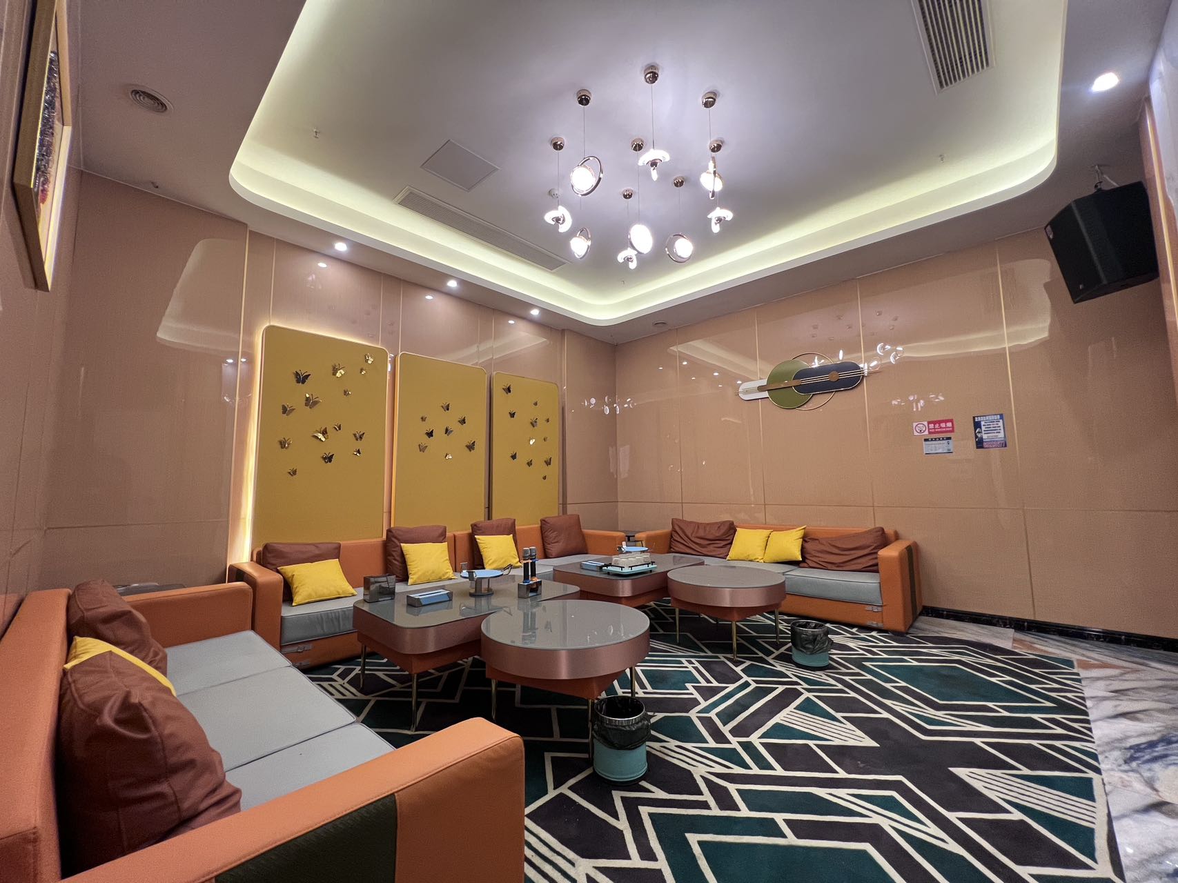 银河会商务KTV透明低消