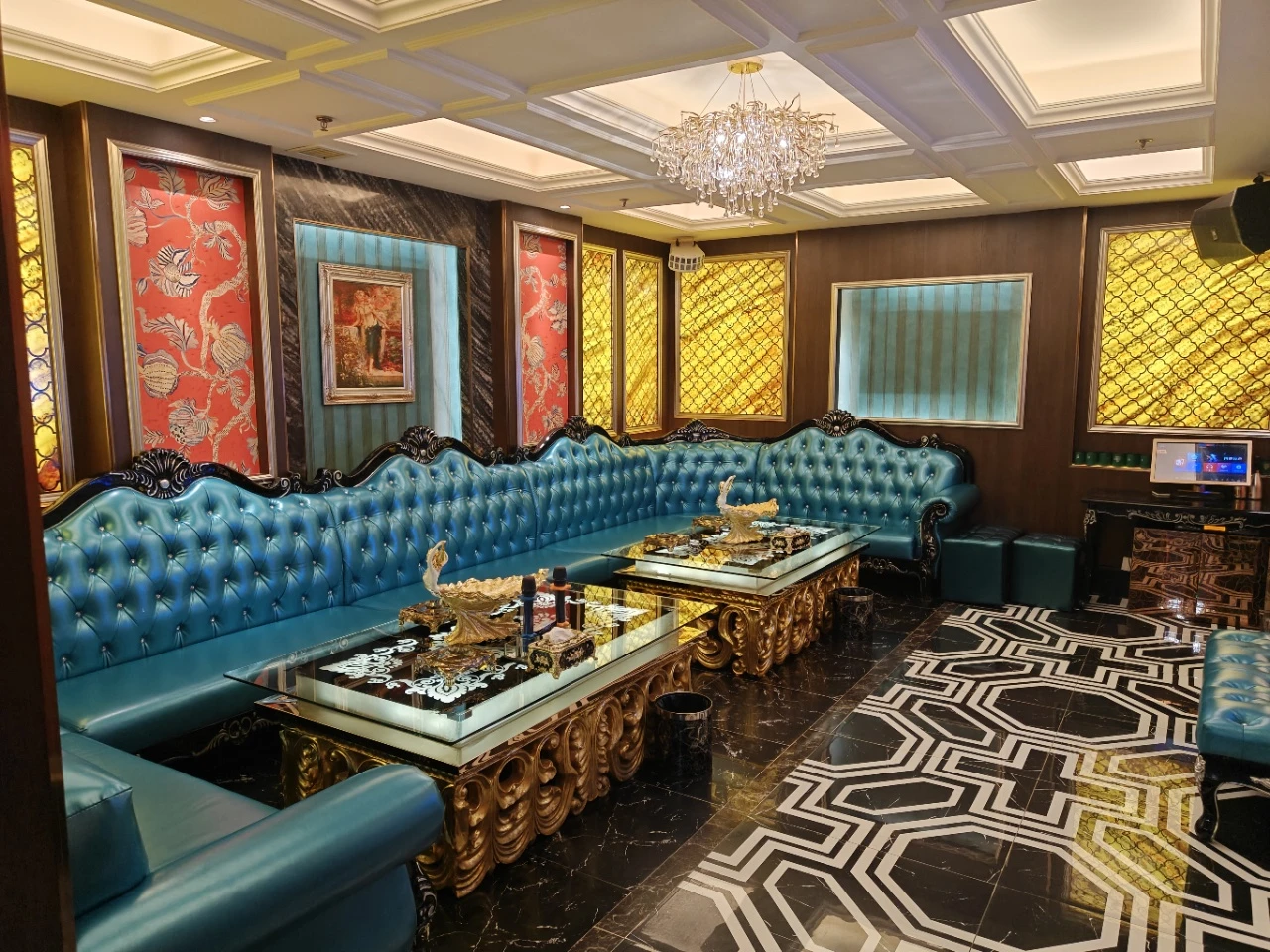 青岛娱乐公馆商务KTV包厢实景