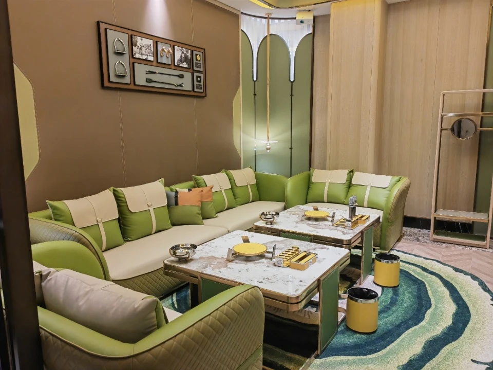 上海商务KTV海上汇璀璨大堂夜景