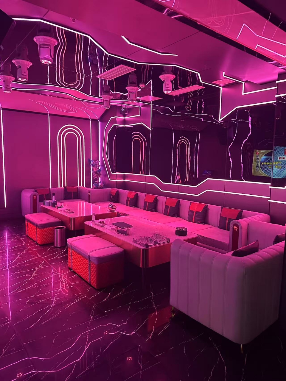 上海蓉云商务KTV预订｜600/800佳丽任选·宝山夜生活地标