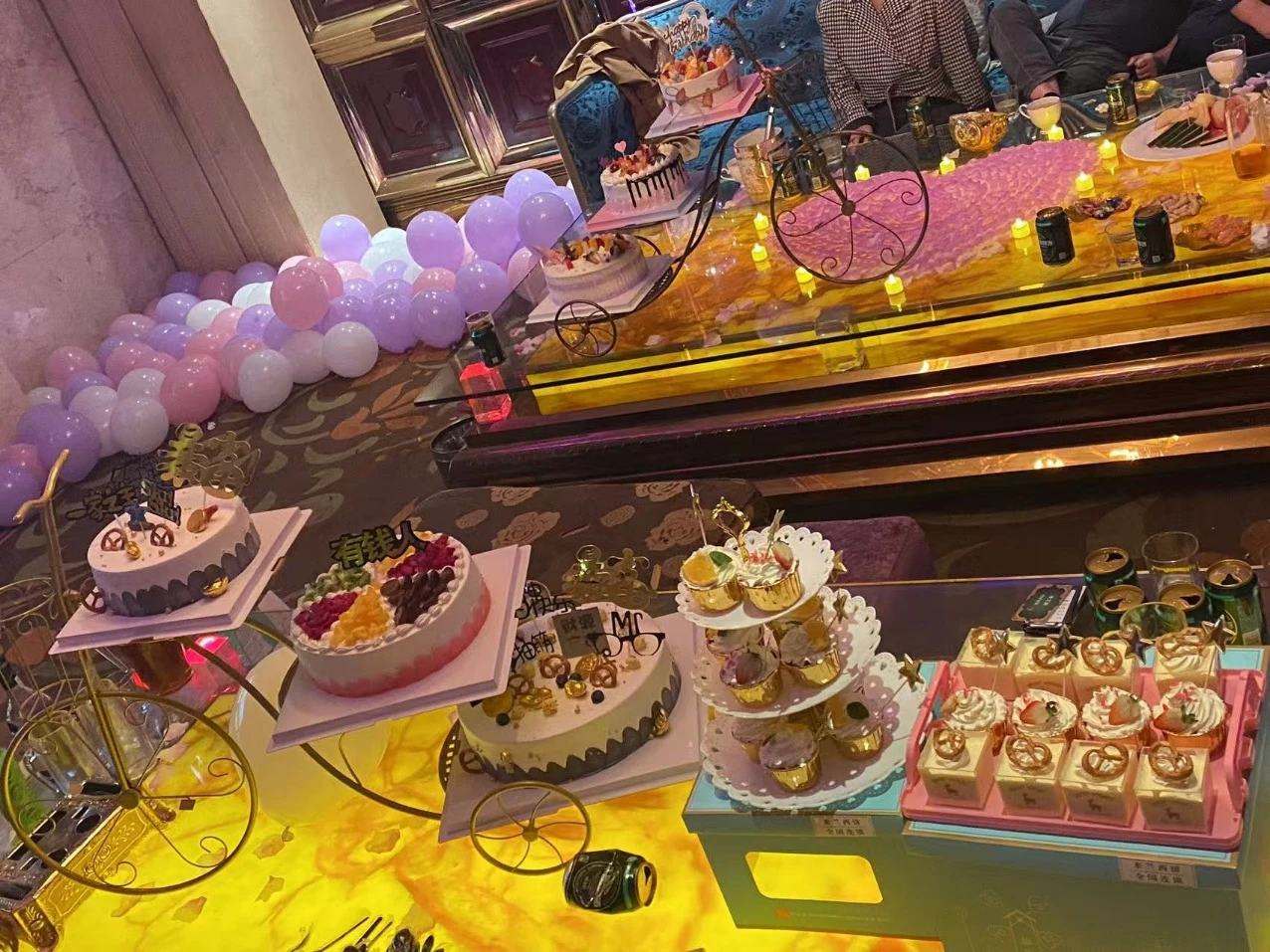 上海鸿生娱乐商务KTV尊享走廊