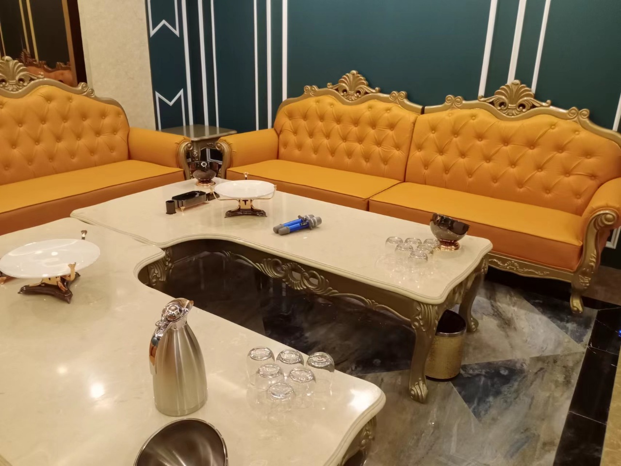 上海皇冠会所商务KTV在线预订_松江高端夜生活首选