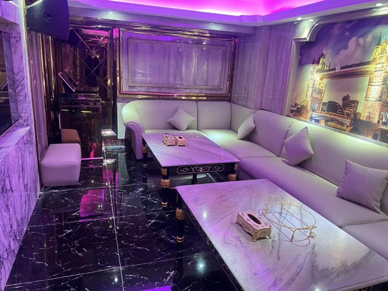 上海大汉宫商务KTV豪华走廊灯光