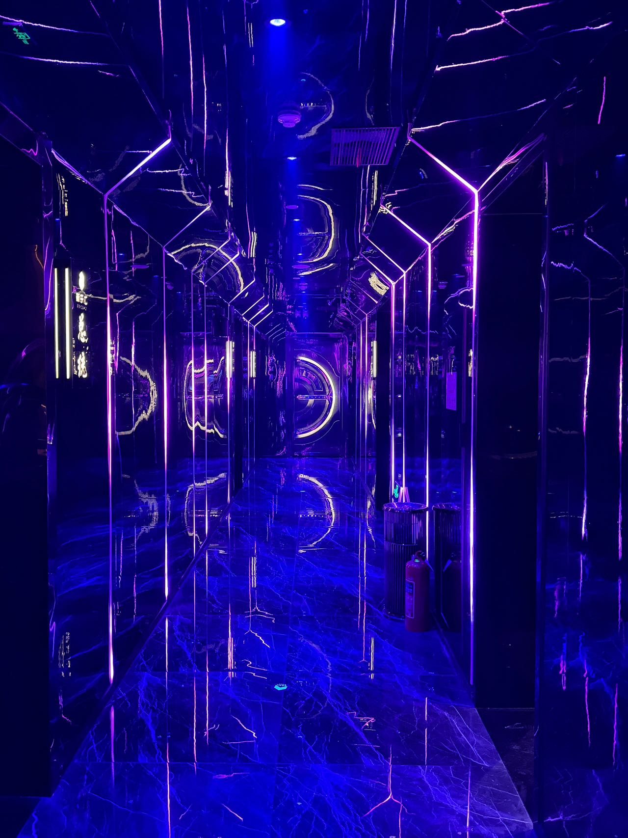 青岛商务KTV新乐汇互动现场