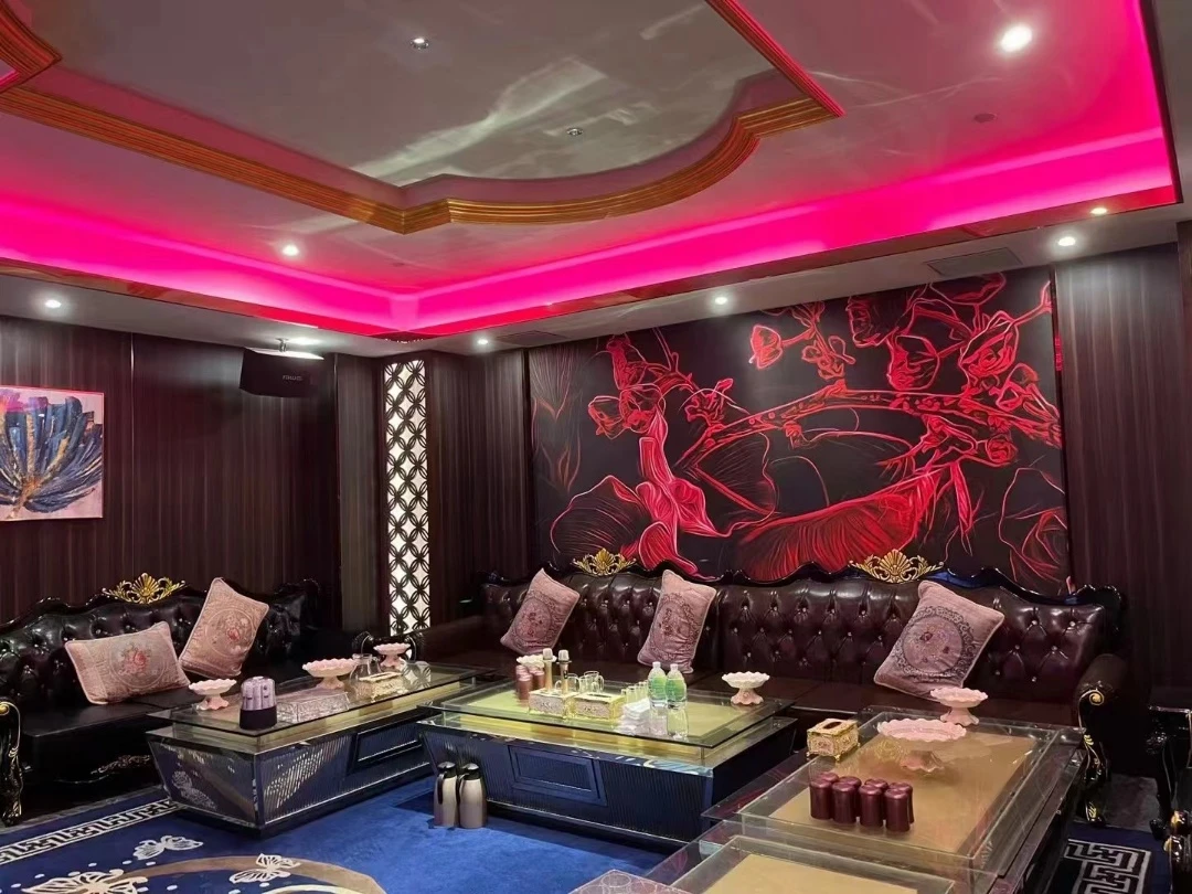 上海光辉岁月商务KTV奢华走廊