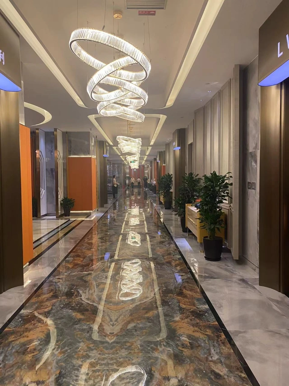 武汉潮派商务KTV gong主yan员舞台