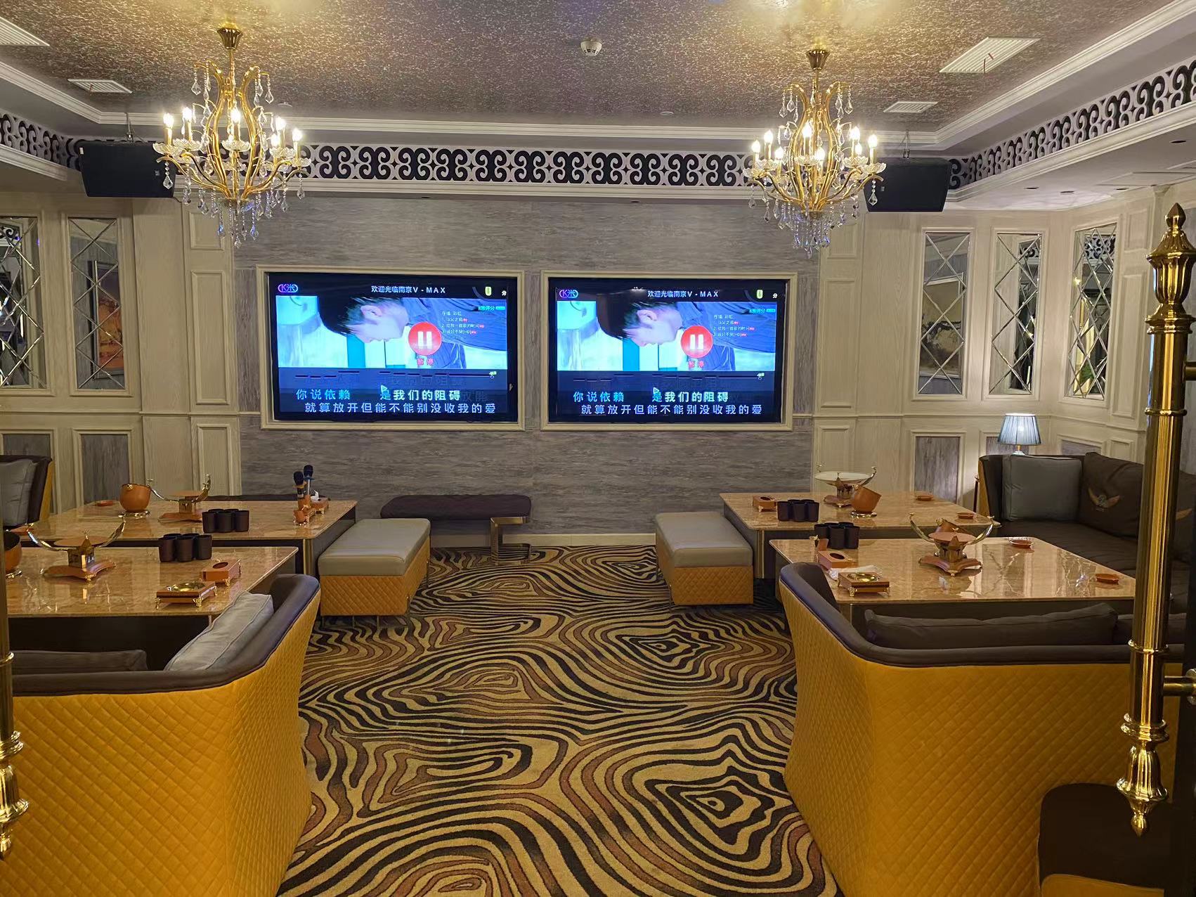 微麦商务KTV豪华酒水台与精致果盘