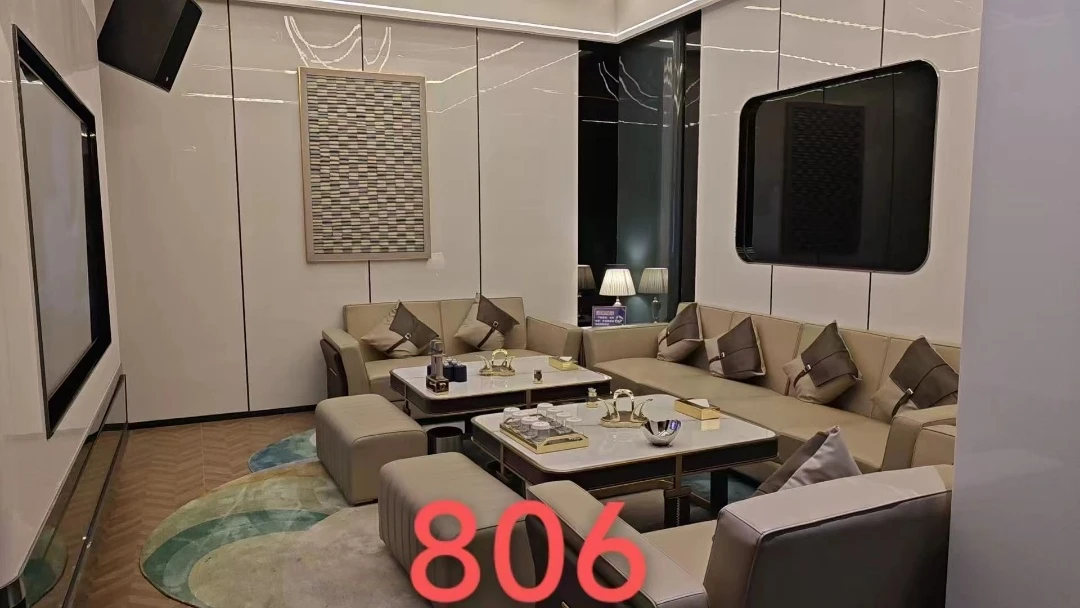 丽金国际商务KTV走廊