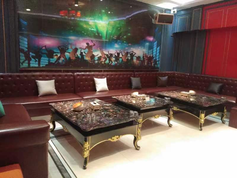 上海商务KTV蓝爵国际夜景外观