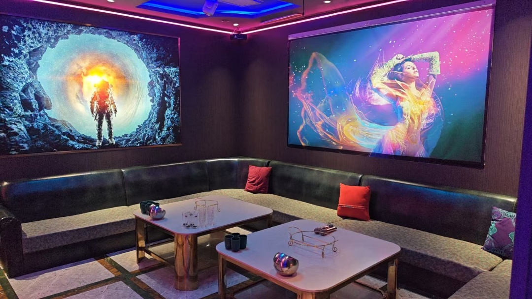 上海灝鑫娱乐商务KTV专业服务团队合影