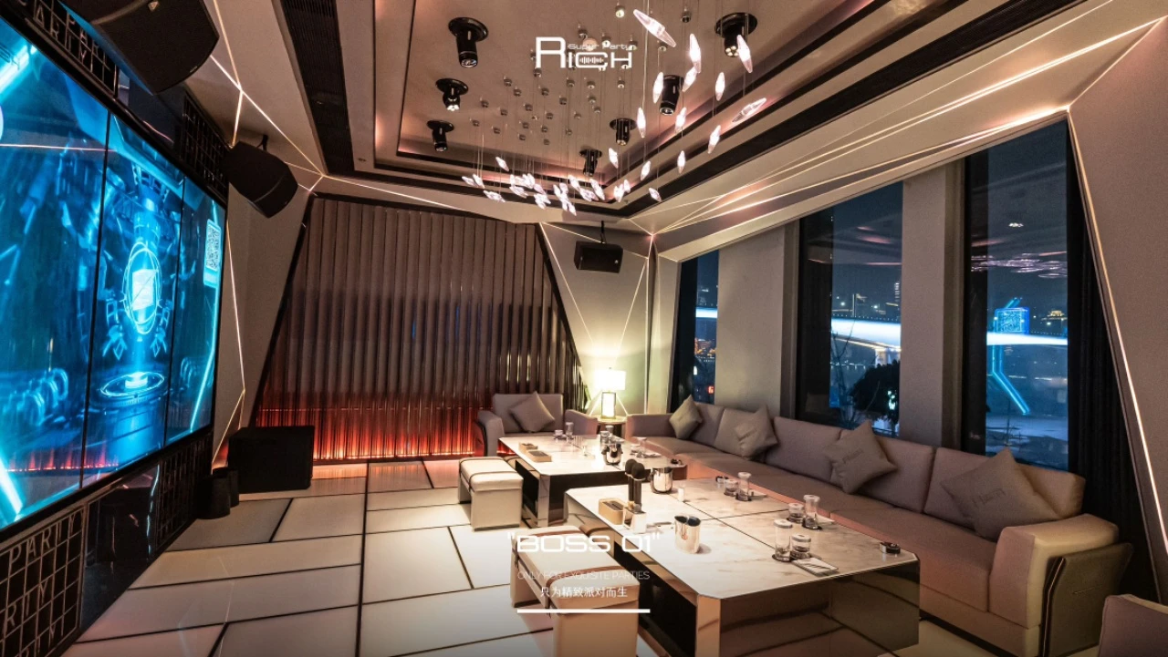 重庆Rich super party k免费专车服务