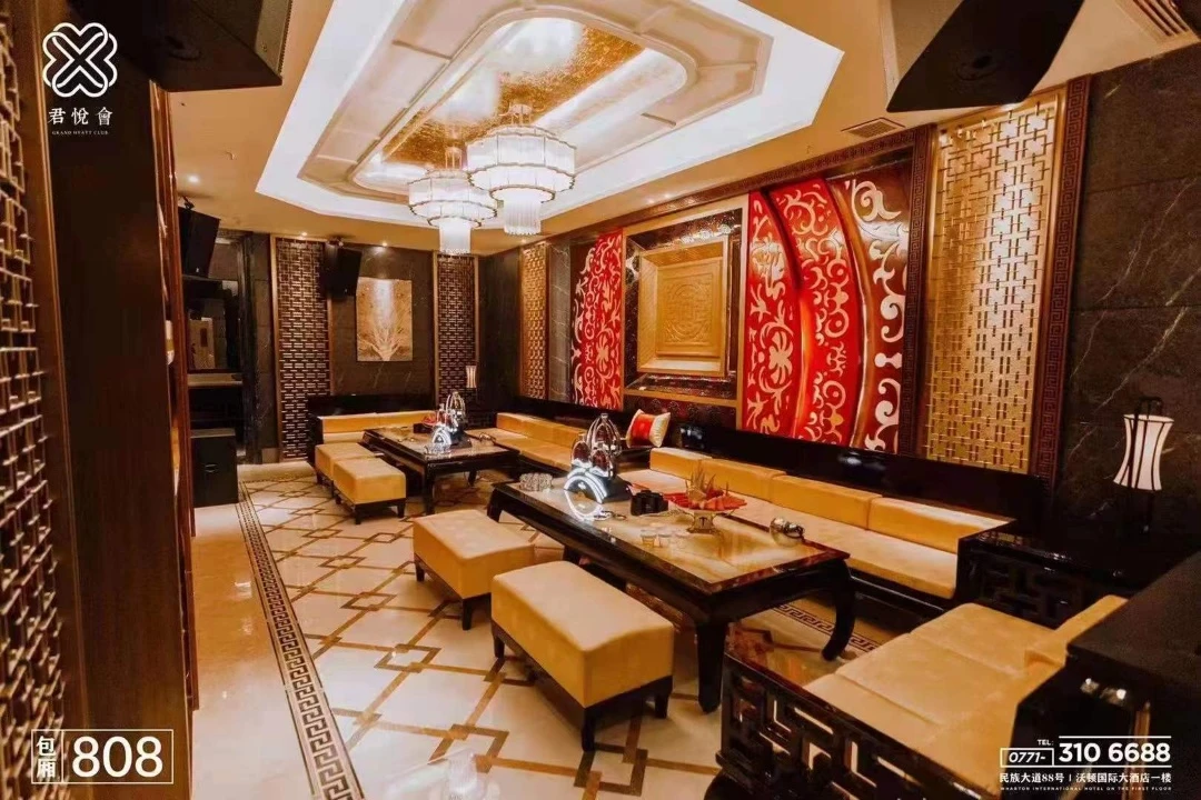 南宁君悦会商务KTV yan员互动瞬间