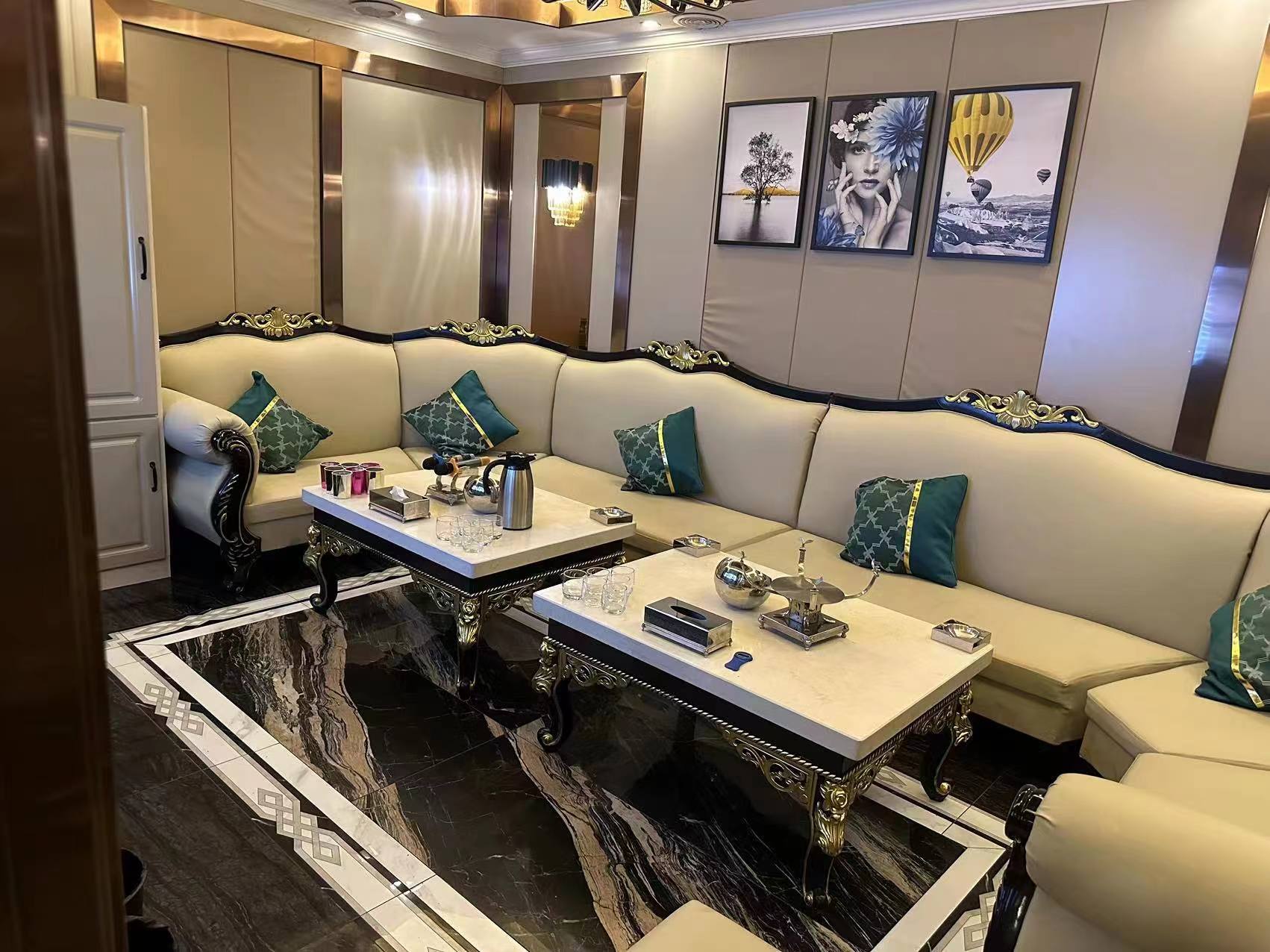 珠城一号商务KTV精选酒水与管家服务