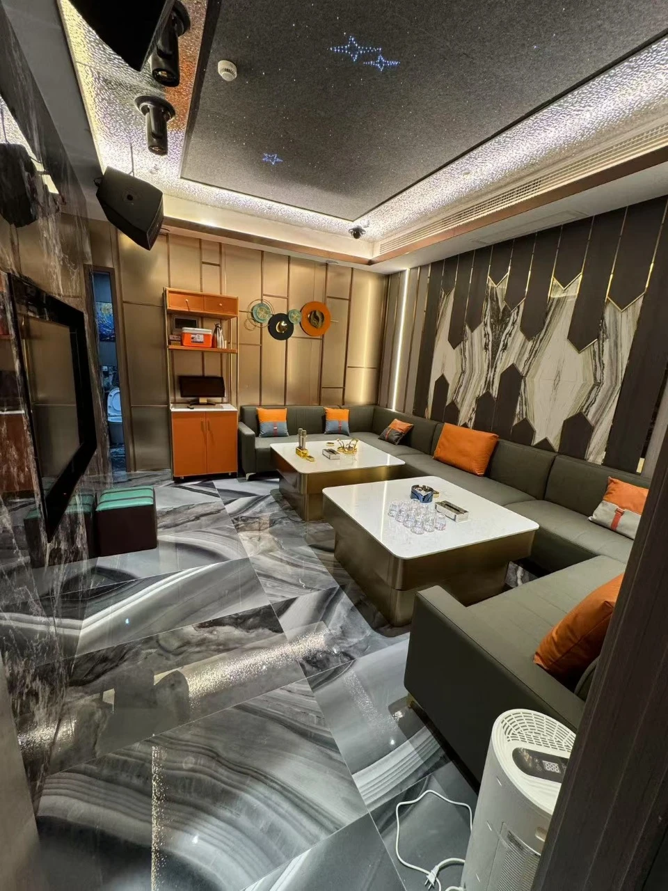 传奇公馆商务KTV高端走廊灯光