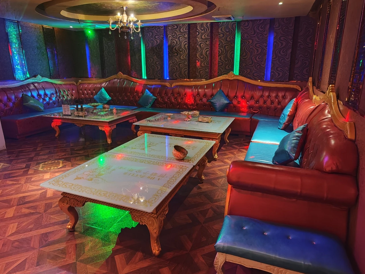 上海名爵公馆商务KTV预订|600/800甄选gong主·低消880起