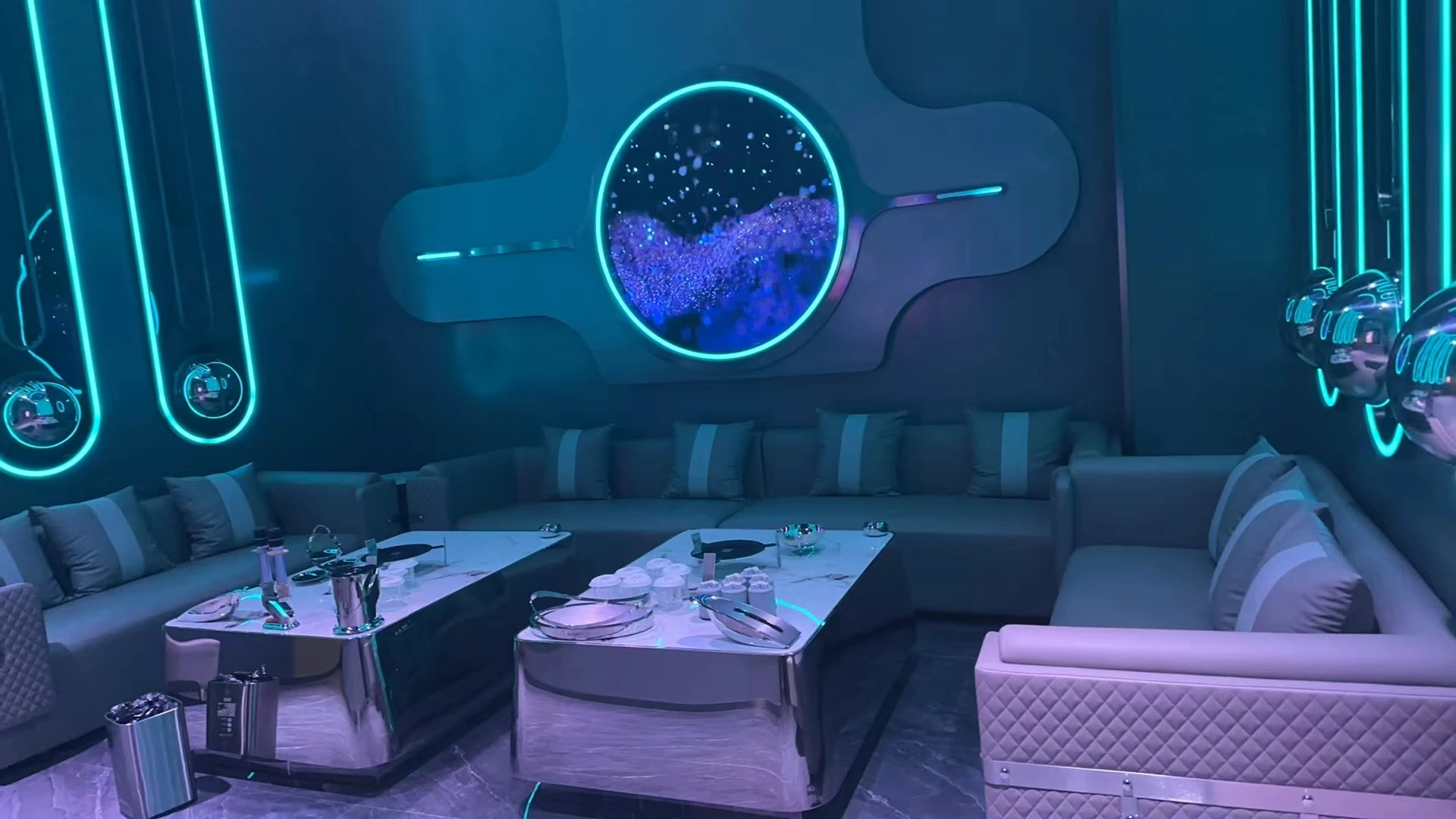 南京市江宁区元party商务KTV预订|演员工资12-15|免费专车接送