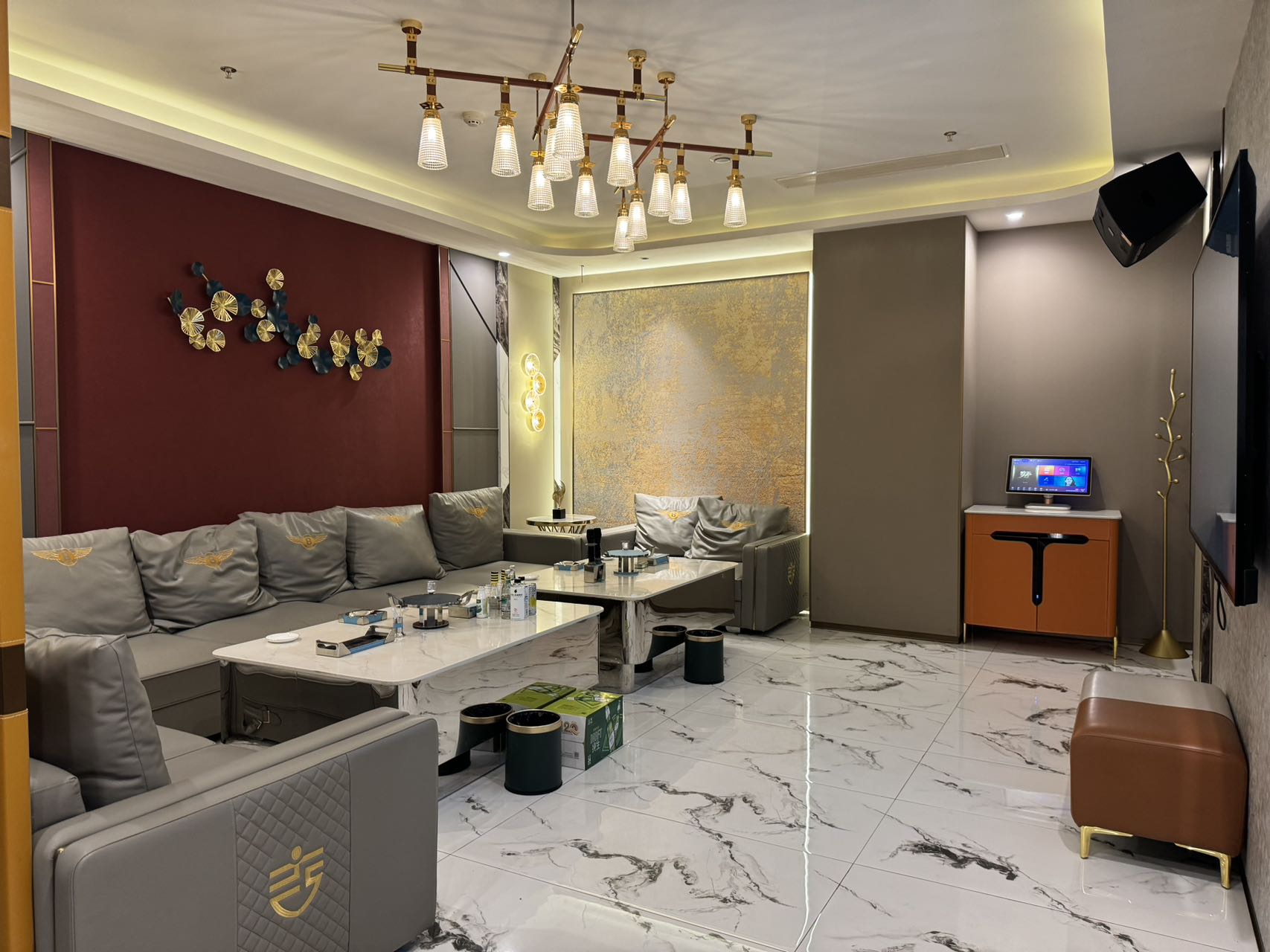 青岛顶层商务KTV中包氛围