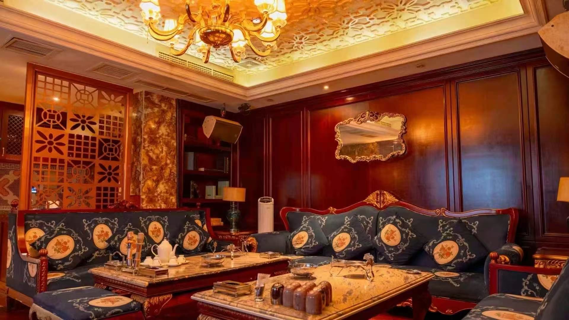 安庆金翠兰卡乐汇商务KTV——把夜色酿成翡翠