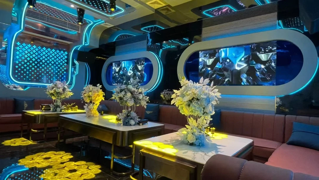 南宁商务KTV金樽音乐汇豪华包厢