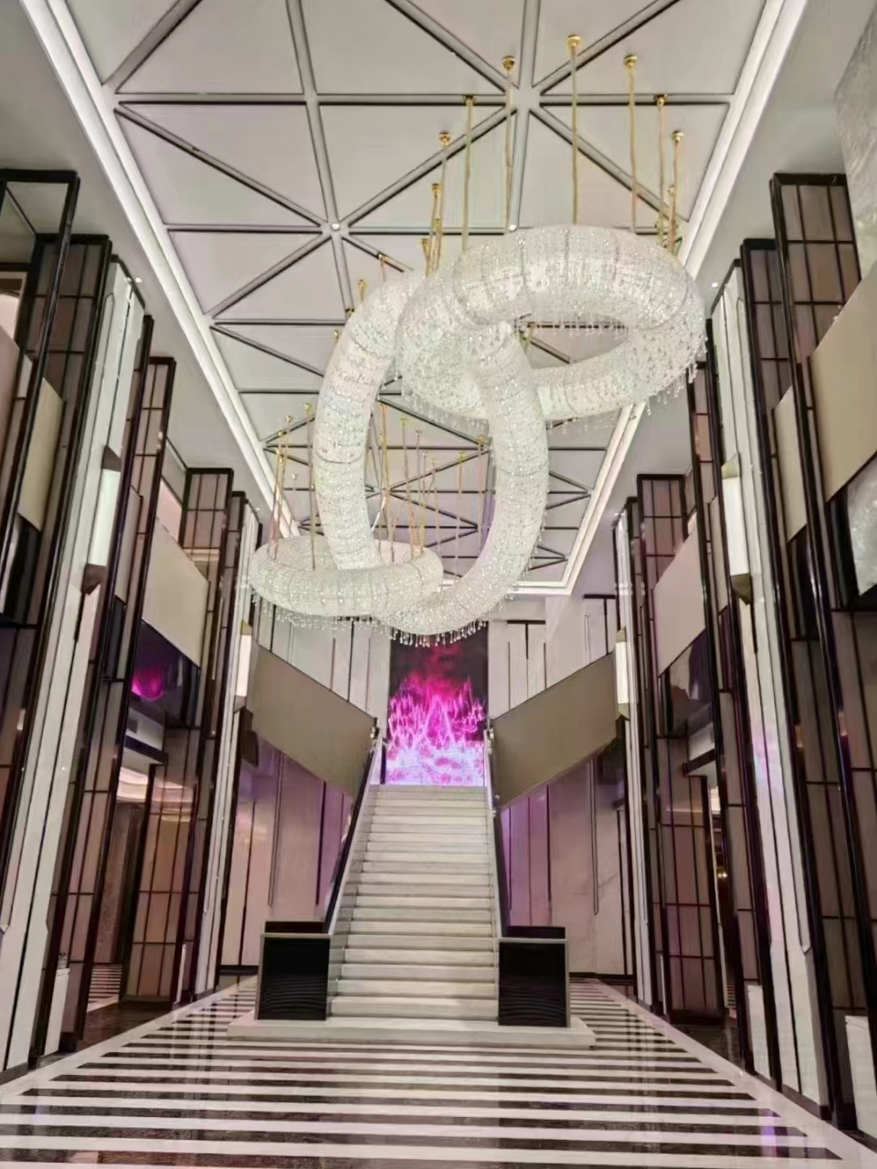 上海大地飞歌商务KTV服务团队