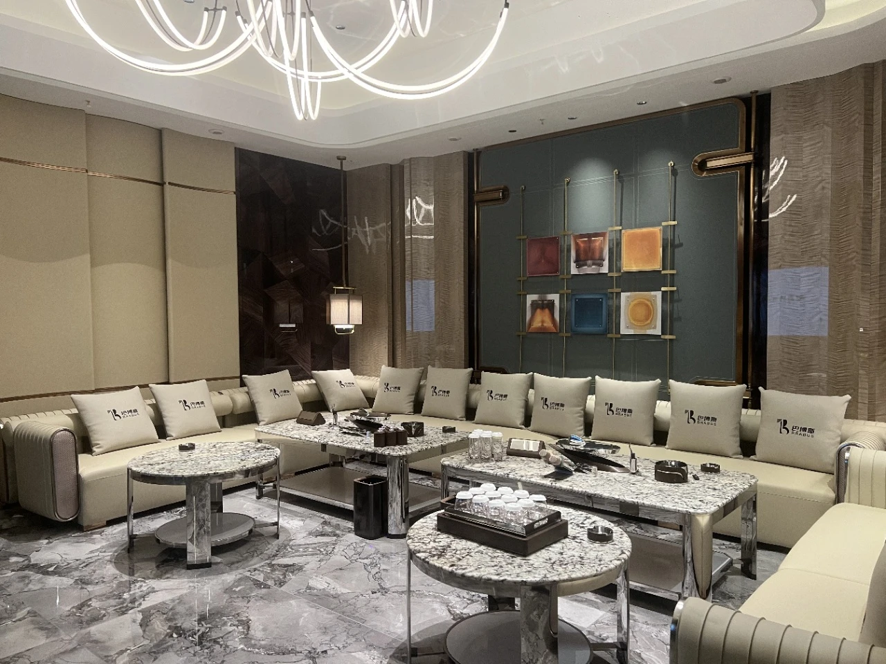 重庆巴博斯商务KTV预订_高端聚会奢享空间 | 免费专车接送