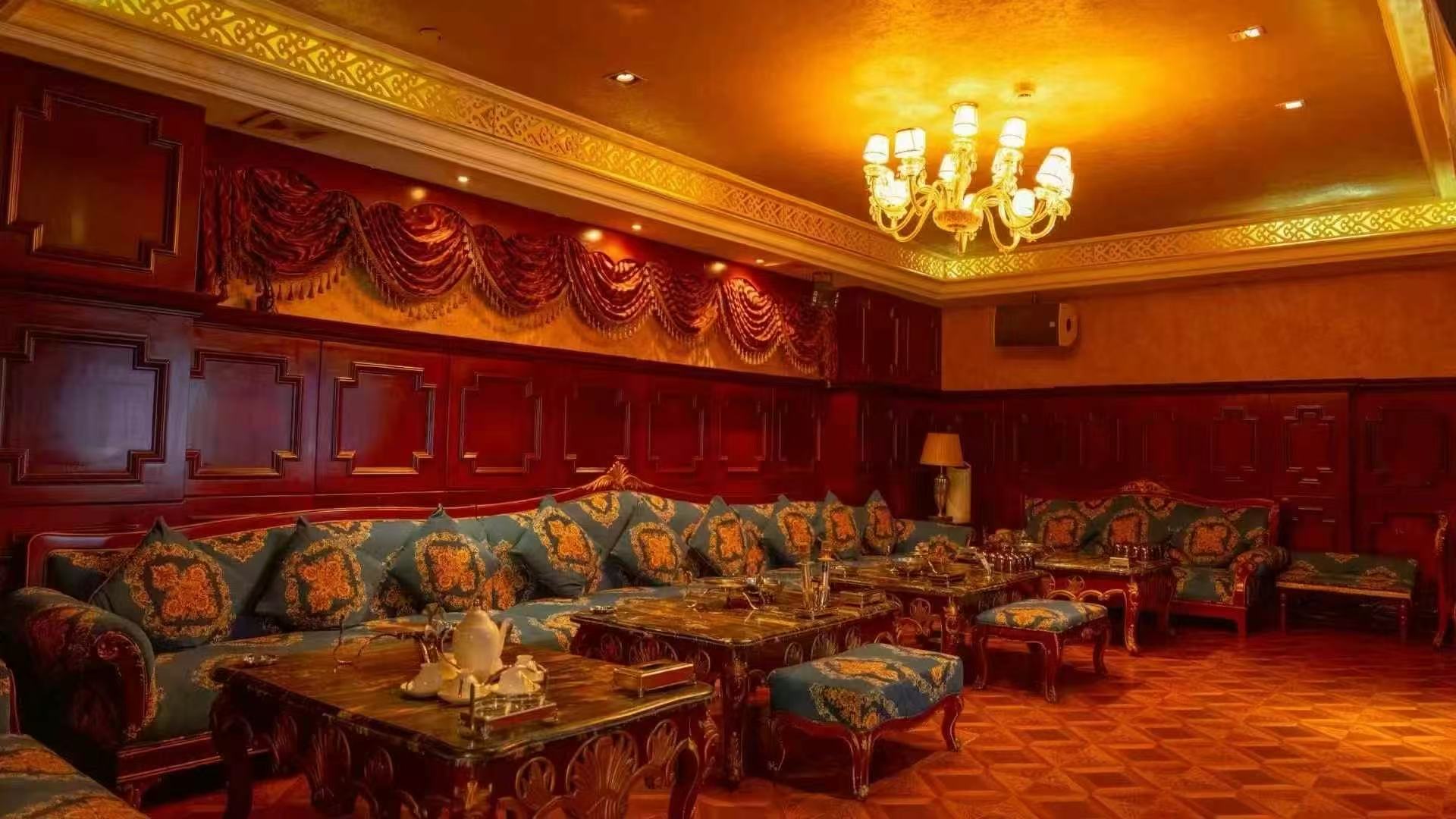 佛山雄狮会商务KTV包厢在线预订|专车接送·甄空派对