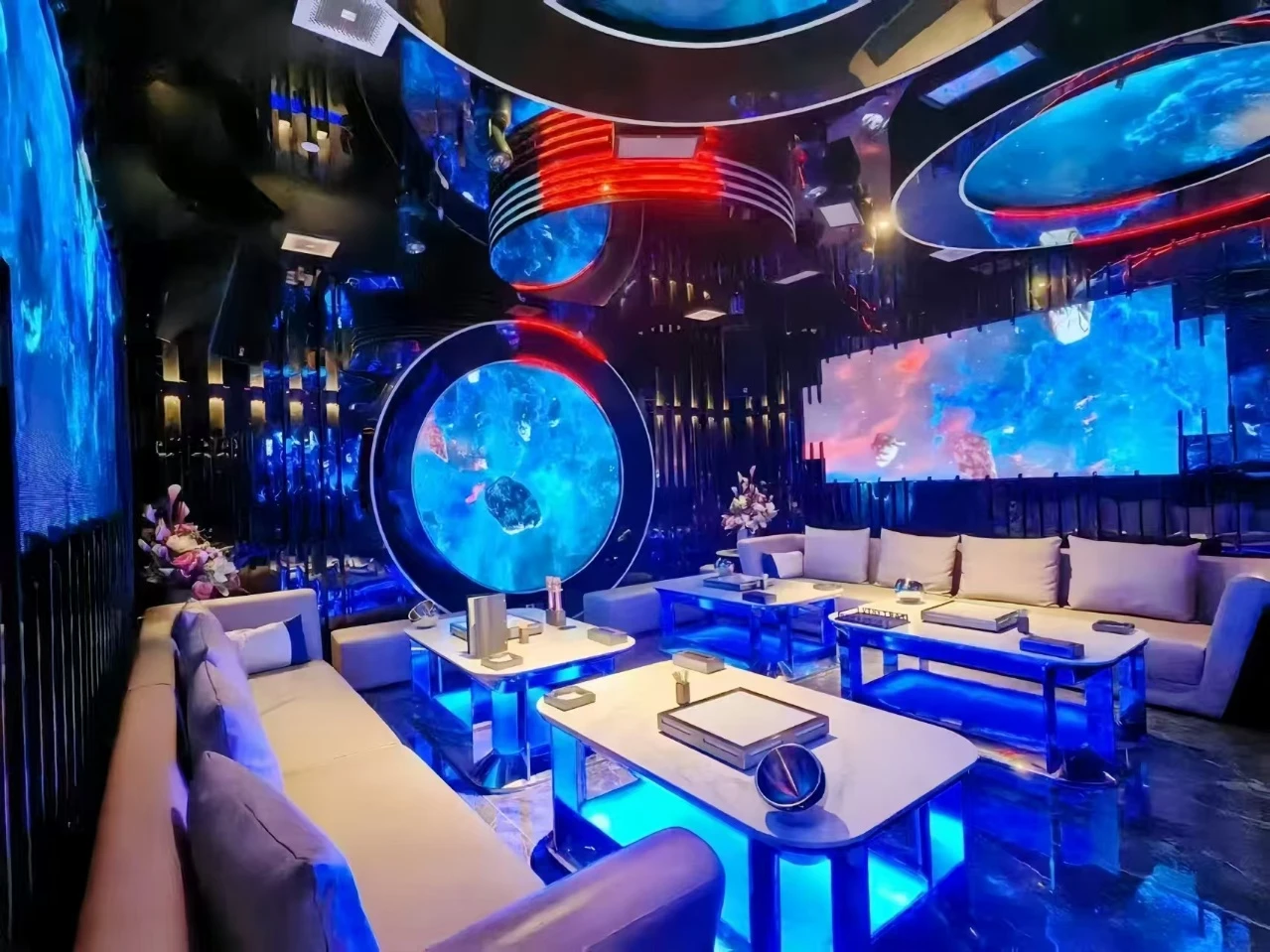 南宁商务KTV夜景华K.PARTY专属座驾