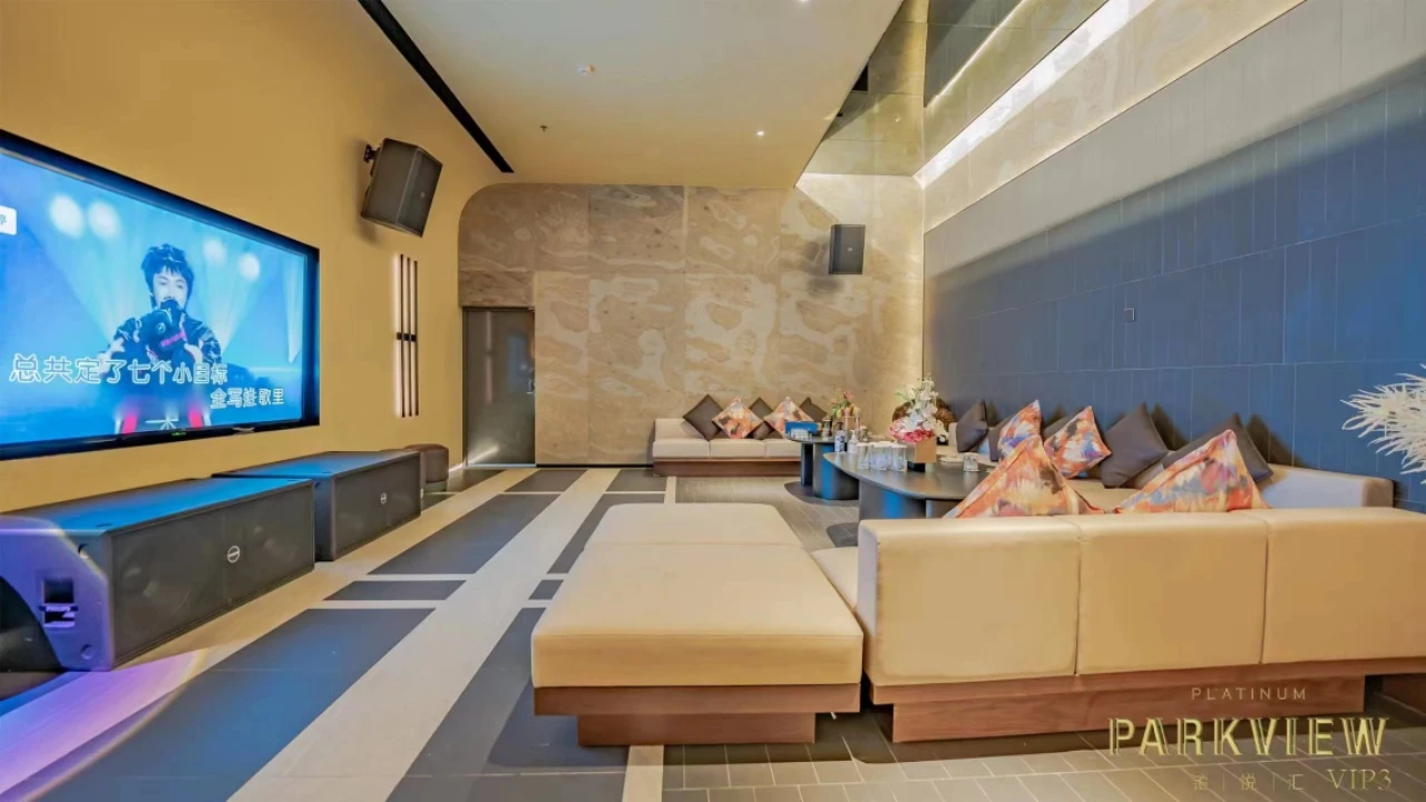 柏粤汇商务KTV豪华包房内部