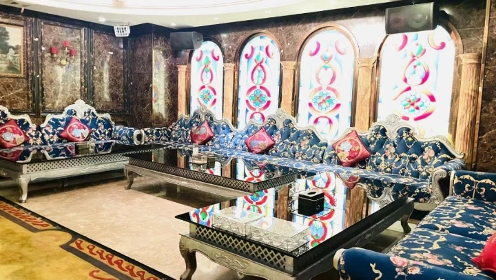 利豪国际商务KTV派对氛围灯效