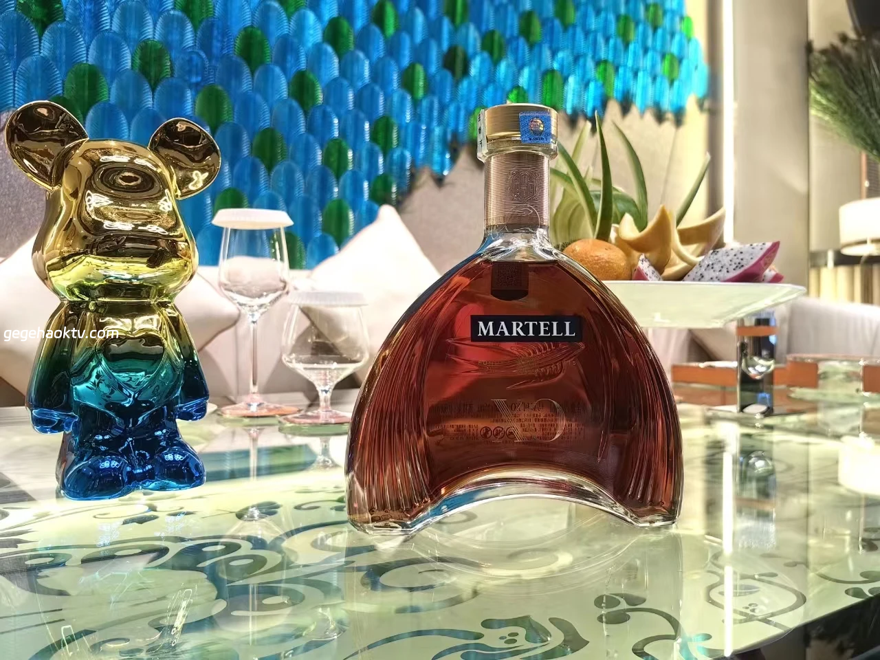 裕通金尊商务KTV深夜离店