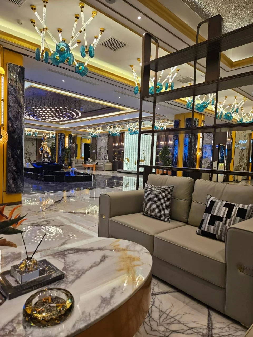 武汉商务东方魅力KTV典雅走廊