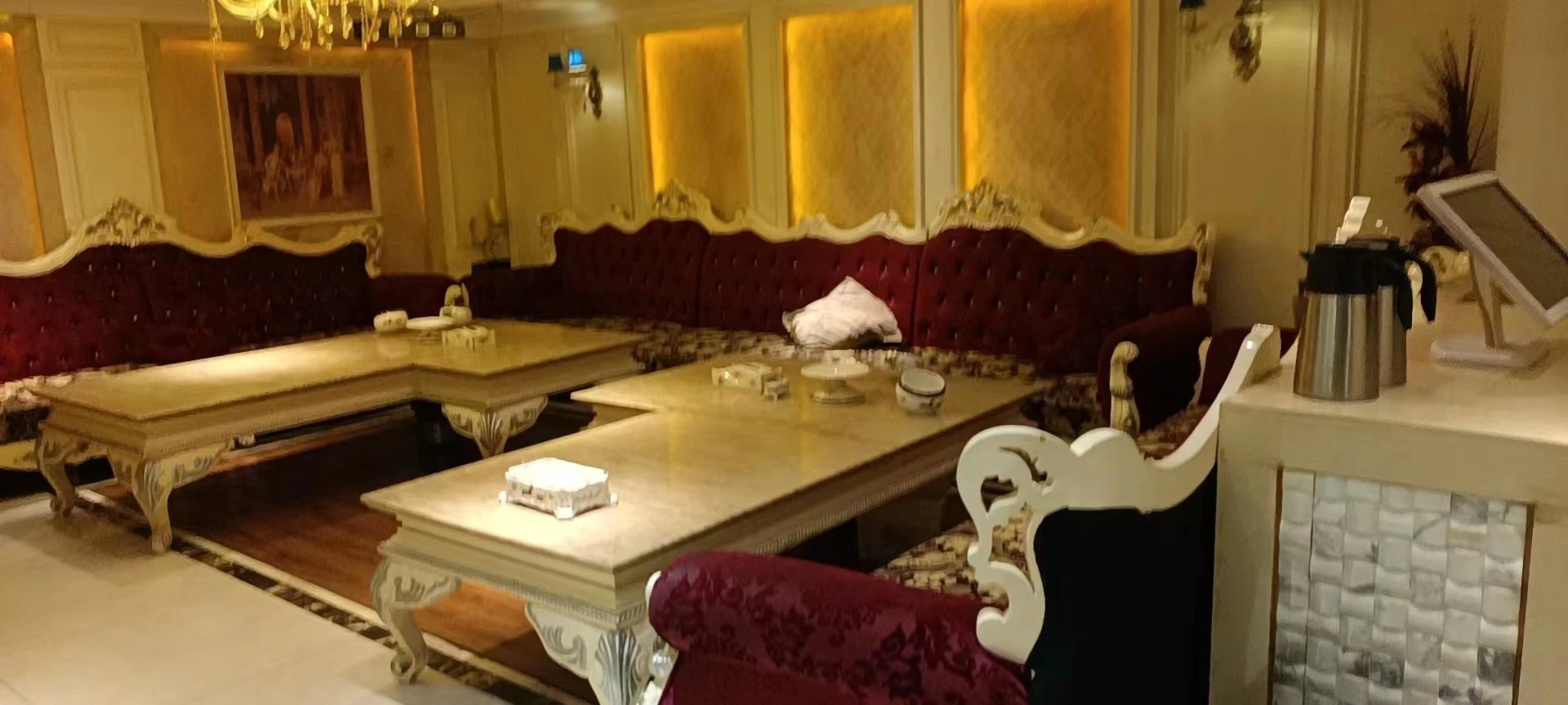 上海太阳城商务KTV预订|免费专车接送|680起享高端夜生活