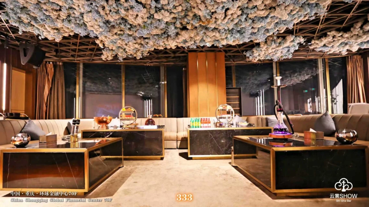 重庆商务KTV云雾Show·ShishaBar高空夜景