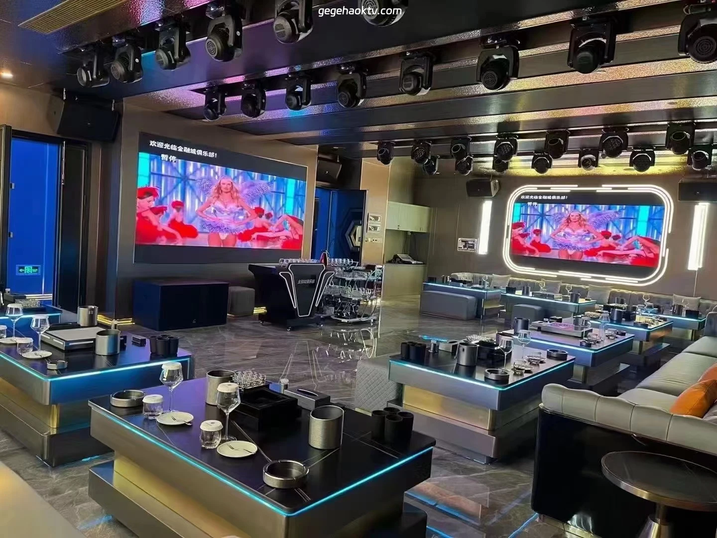 粤大商务KTV豪华包厢实景