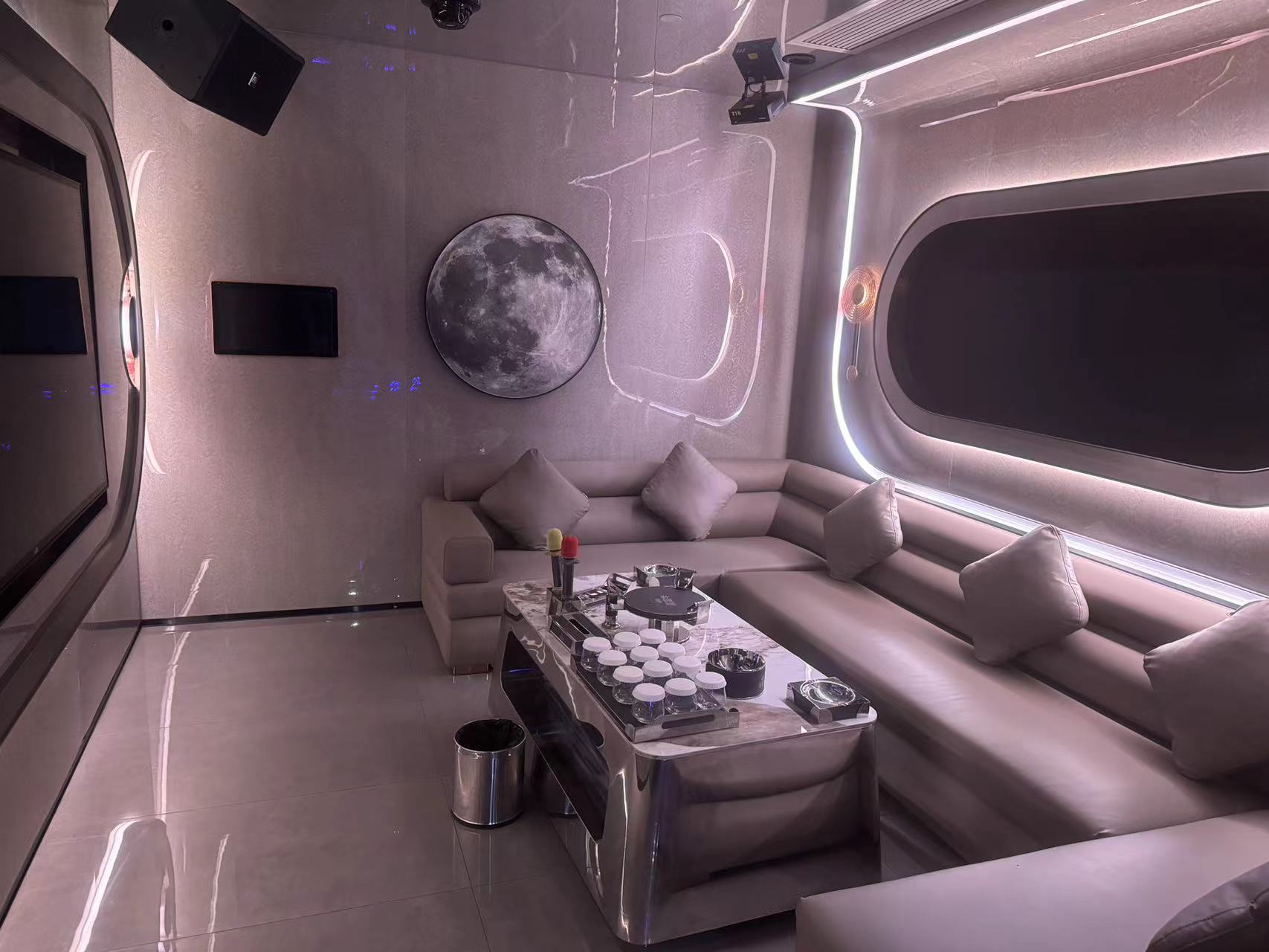 嘉富华商务KTV大厅实景