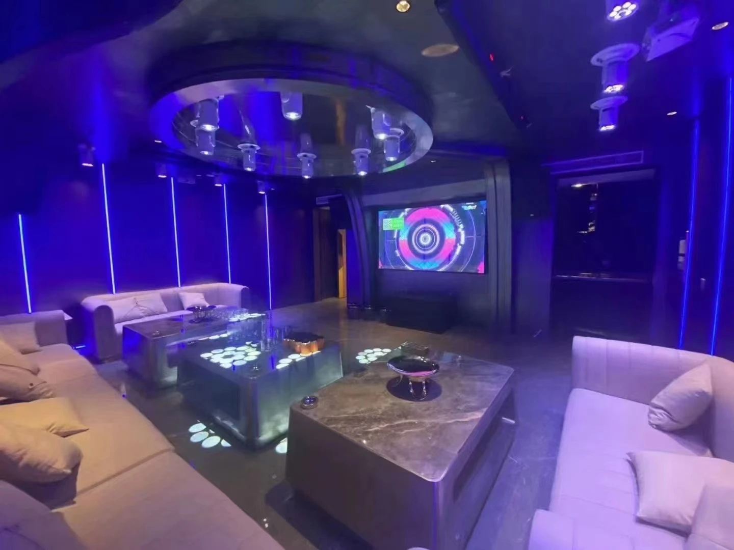 泉州皇都娱乐城商务KTV预订：高端私享夜生活新地标