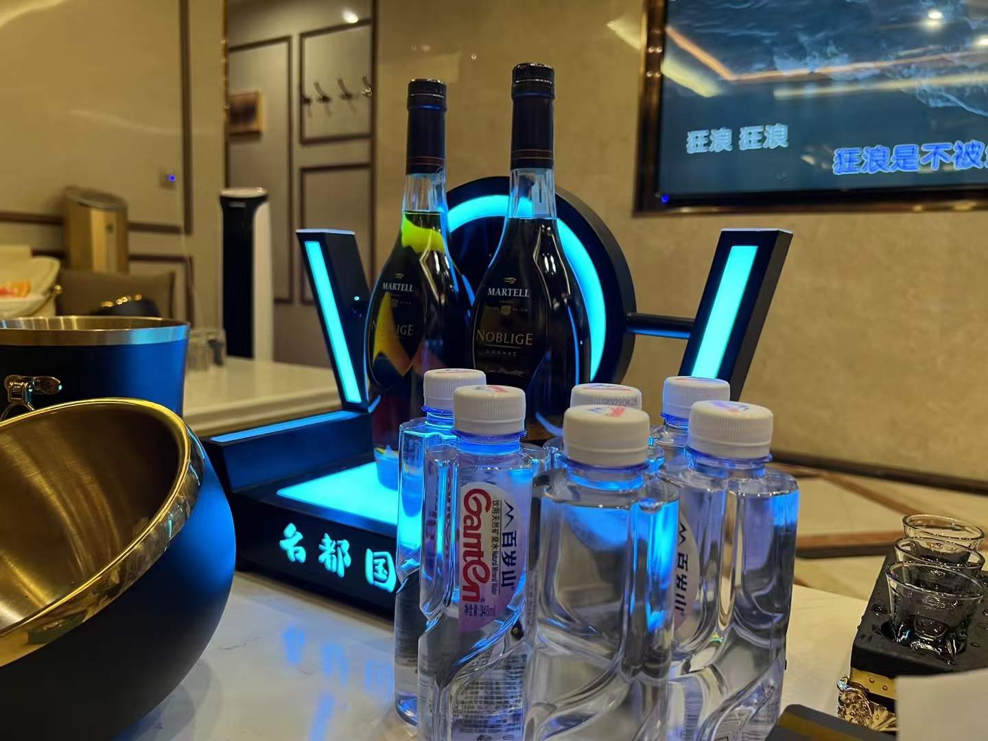 青岛开元名都商务KTV豪华走廊灯光