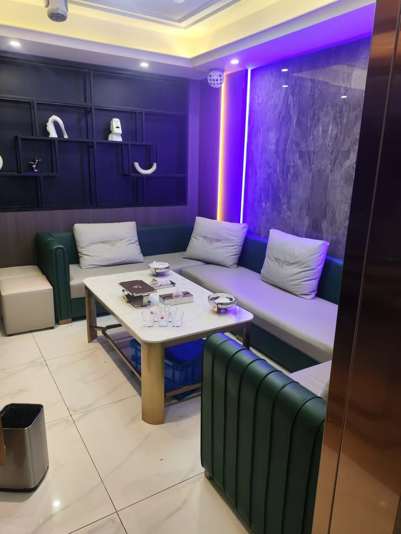 上海潮流汇商务KTV吧台